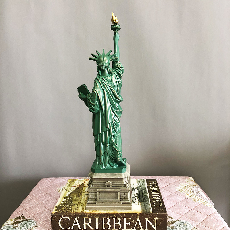 ERMAKOVA Freiheitsstatue Model – Interior Design New York Bewertung und Preis